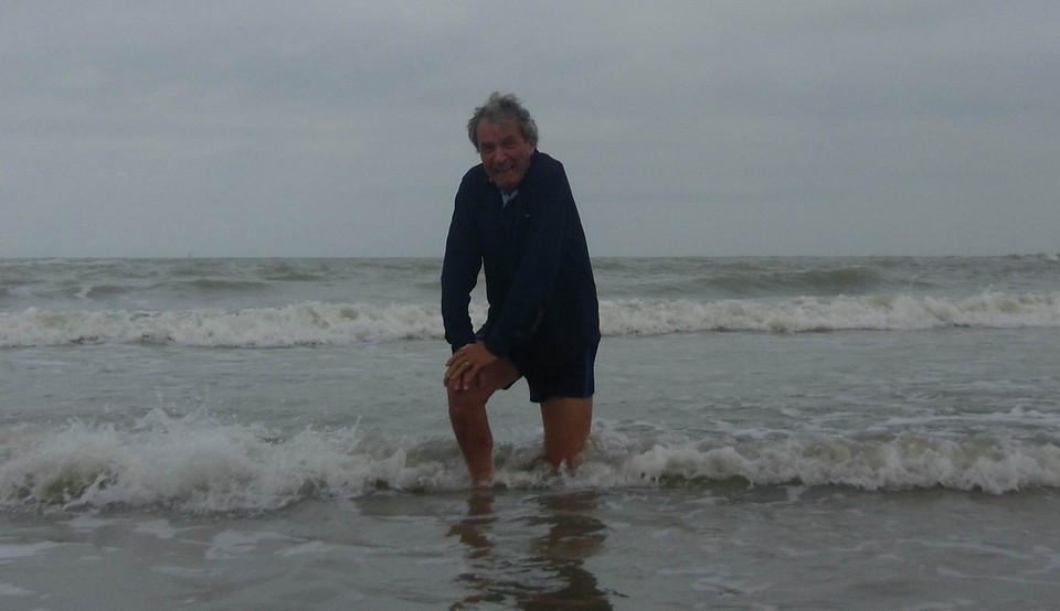 079 Bagno in mare sabato