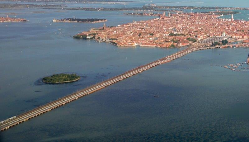 1 Venise Aero Pont de la Liberté
