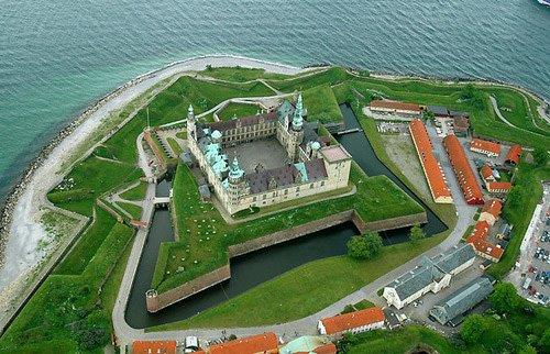 gINO KronborgCastle_HCS.jpg